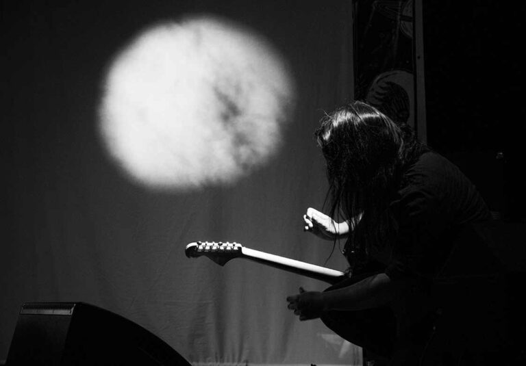 Thisquietarmy